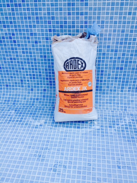 cemento de grifar piscinas